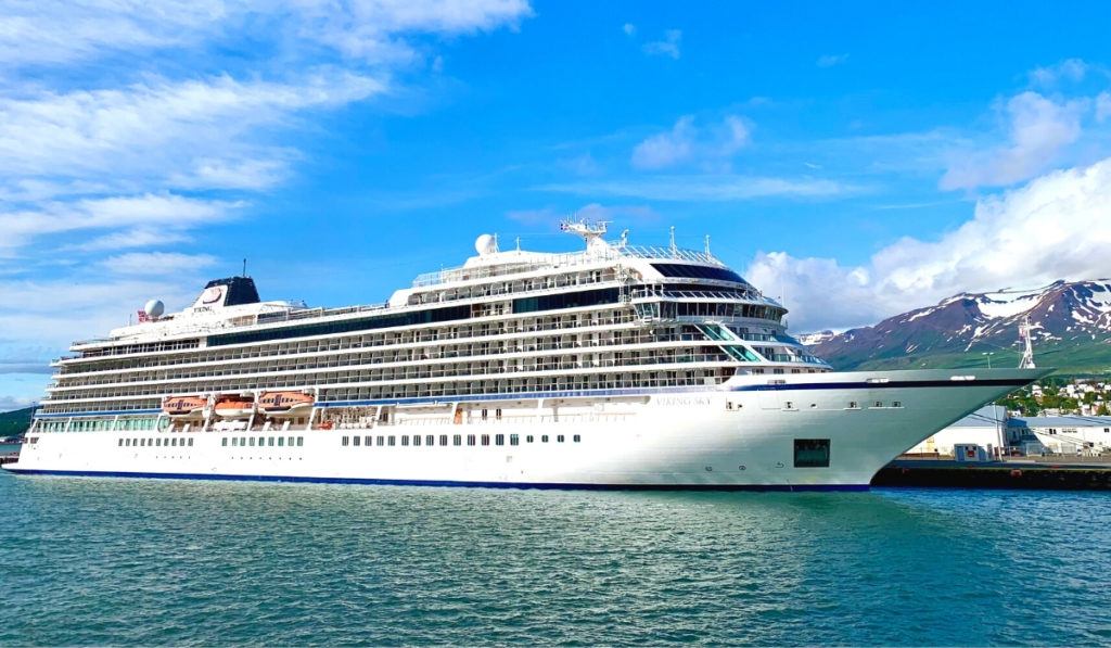 What Cruise Ships Are Sailing Right Now?