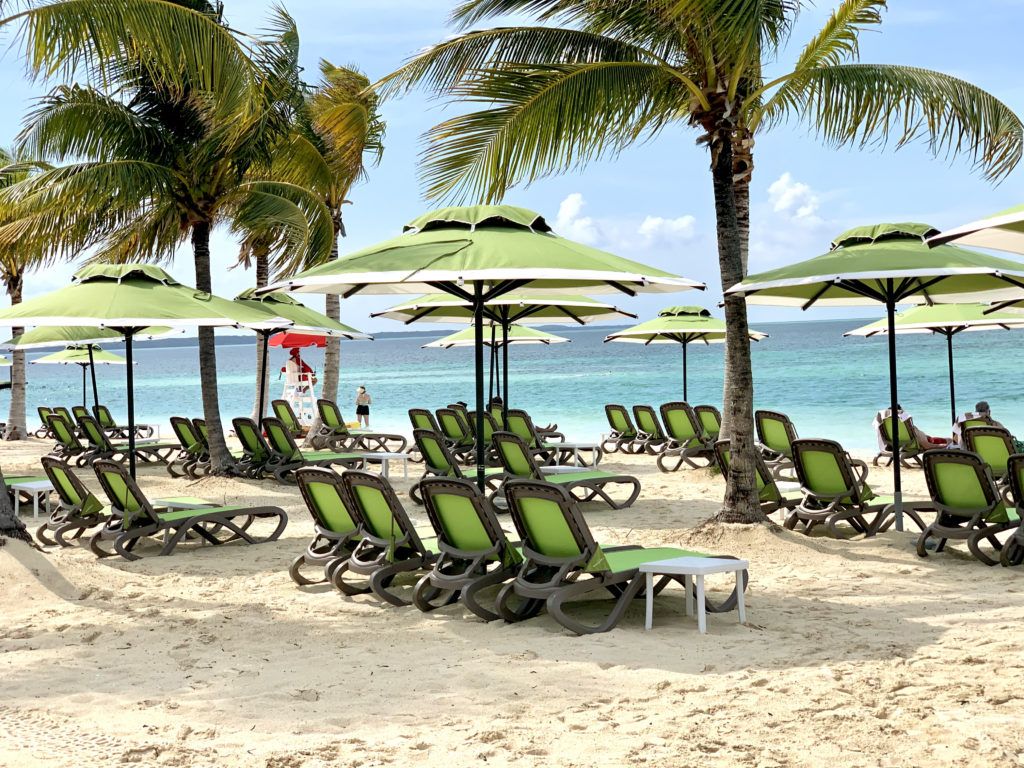 Coco Beach Club on Perfect Day at CocoCay